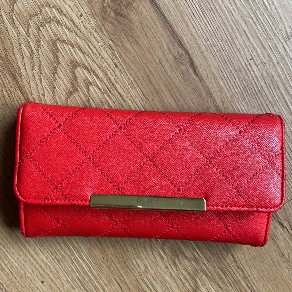 BCBG red quilted wallet
